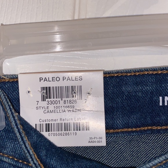 INC High-Rise Straight Leg Jeans - Picture 10 of 11